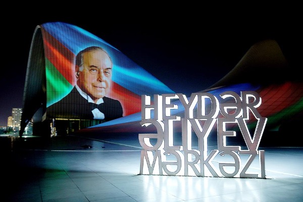 DAHİ HEYDƏR ƏLİYEV HAQQINDA UNUDULMAZ XATİRƏLƏRİM